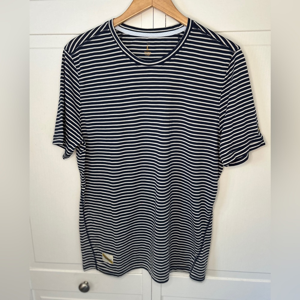 Men’s size large Tracksmith short sleeve running shirt - navy and white stripe